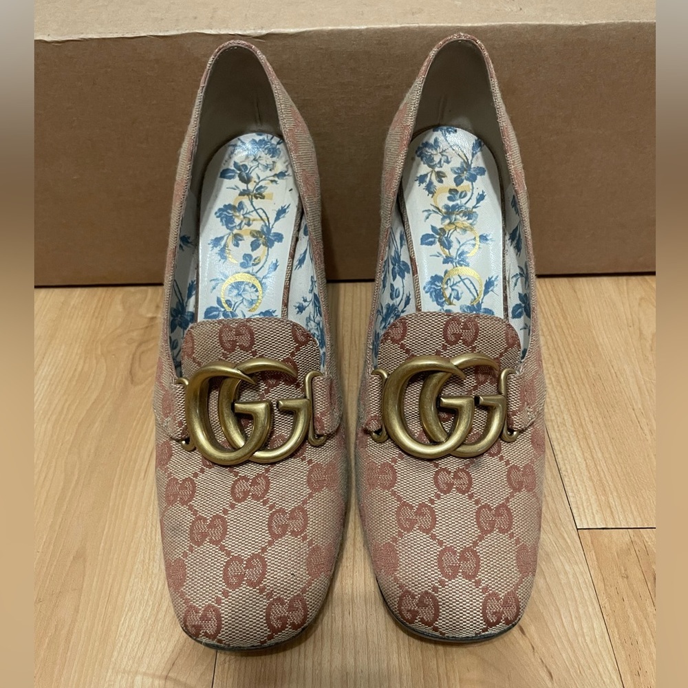 Gucci Beige Ruggine Victorie Marmont Double G Pumps Canvas Monogram EU38 1/2